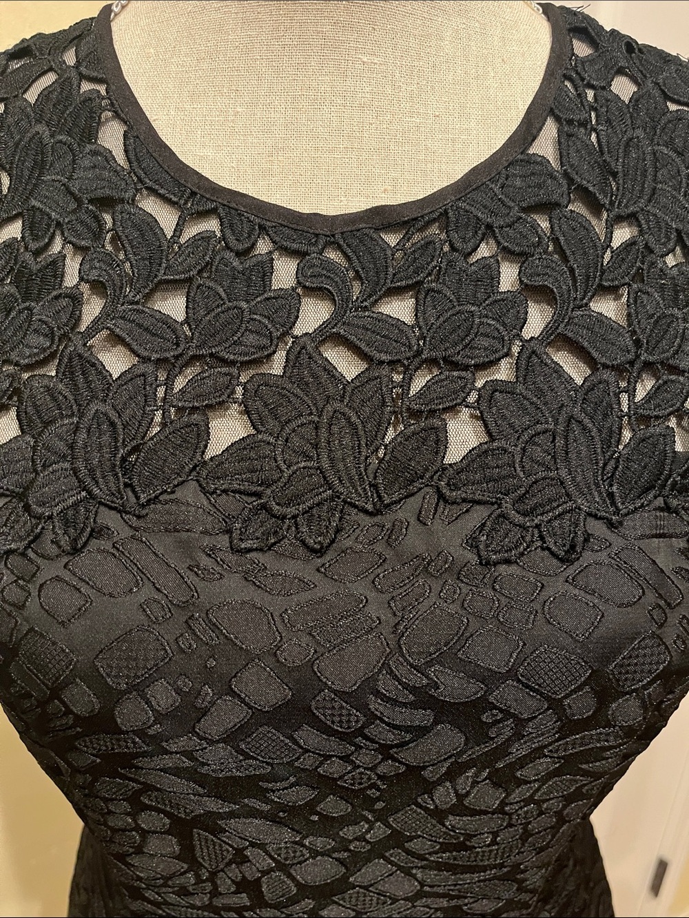 White House Black Market Black Floral Lace Midi Dress - Picture 2 of 5
